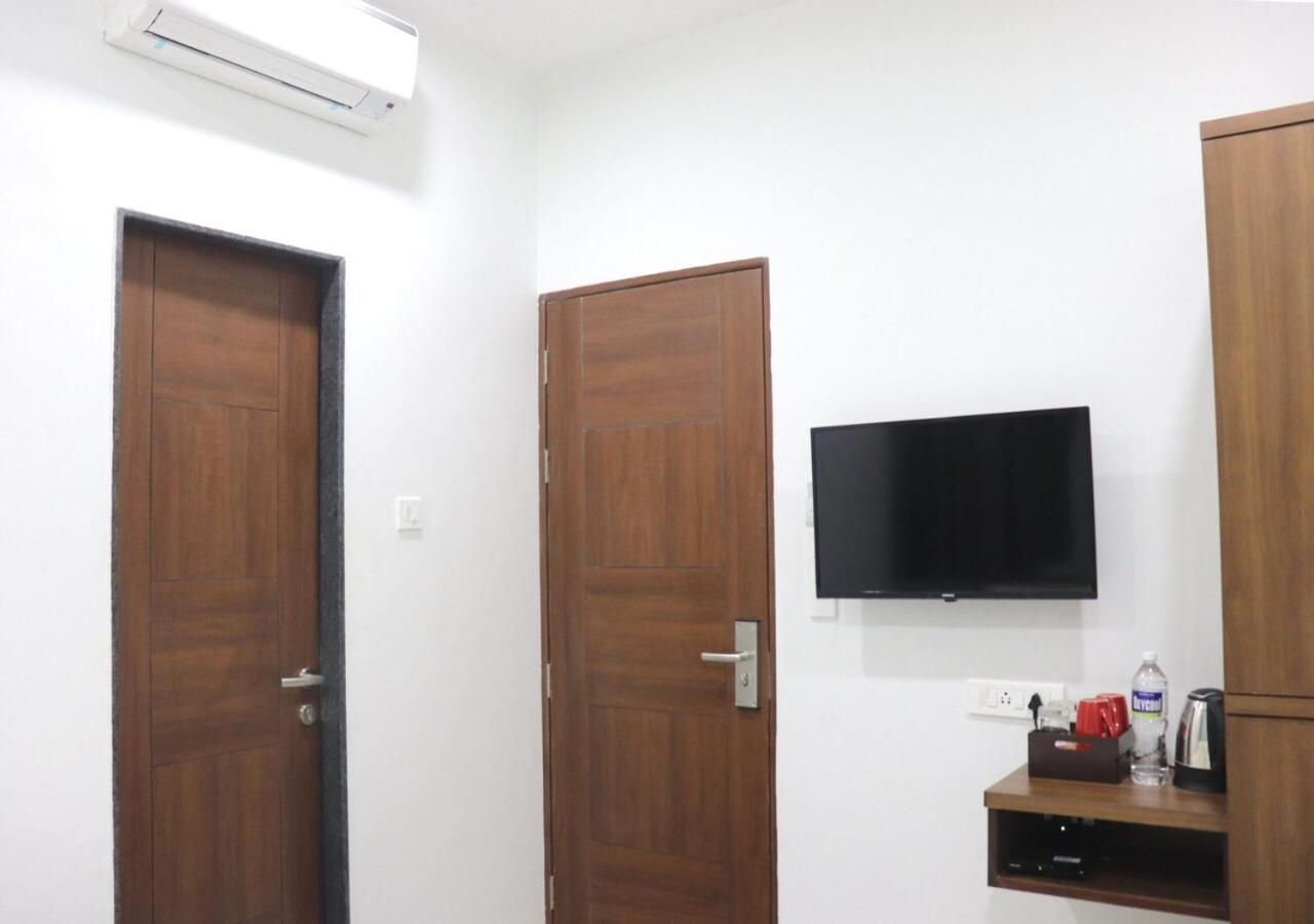 Sharman Suites Pune Exterior photo