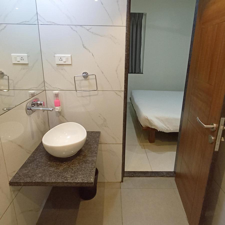 Sharman Suites Pune Exterior photo